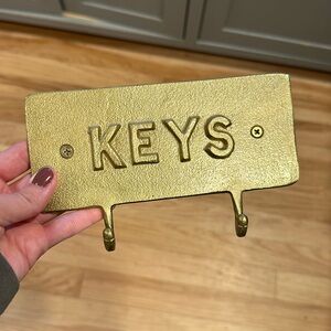 Key holder + hardware